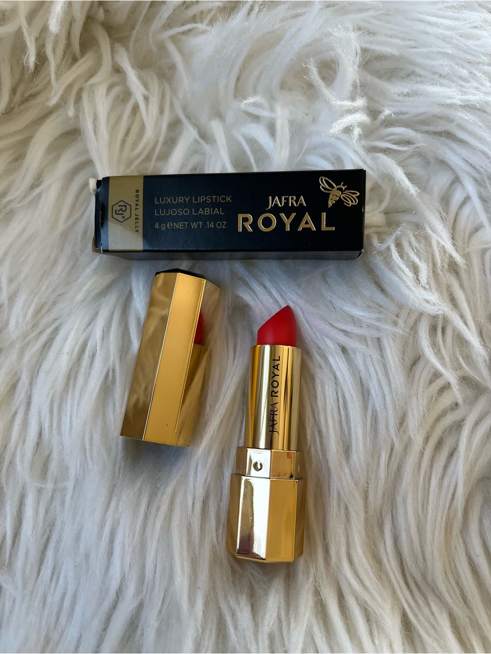 Jafra Royal Jelly Luxury Lipstick - Coral Chic .14oz